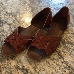 Universal Thread sandals